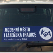 Modrá samolepka na zadním skle Modrá samolepka na zadním skle